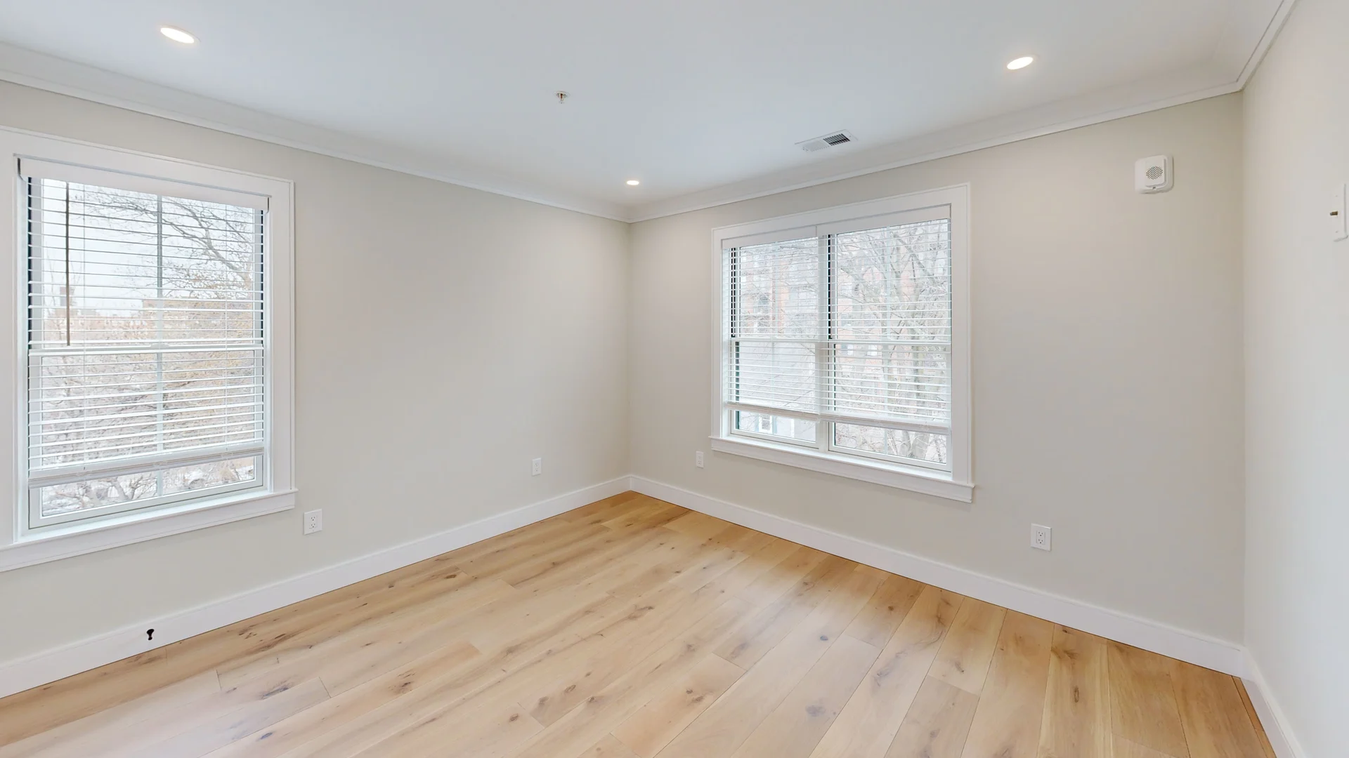 9 Everett St, Allston