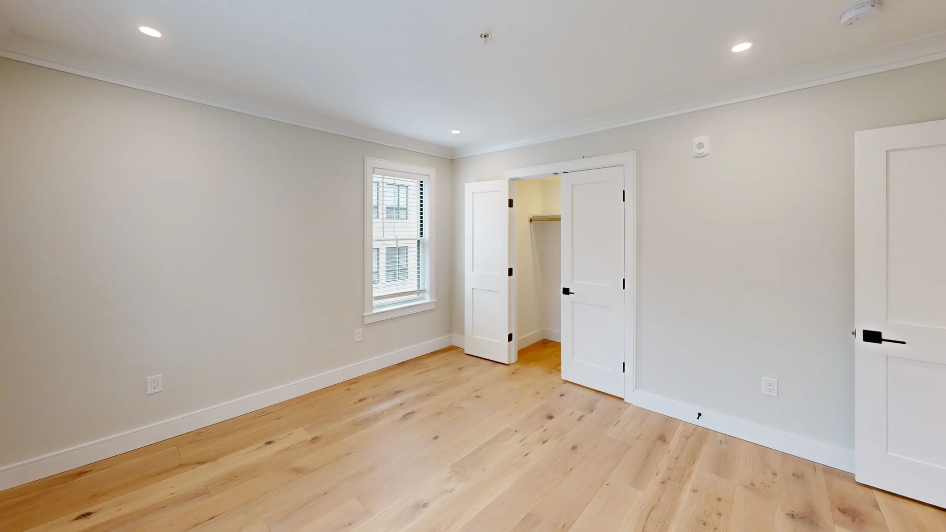 9 Everett St, Allston