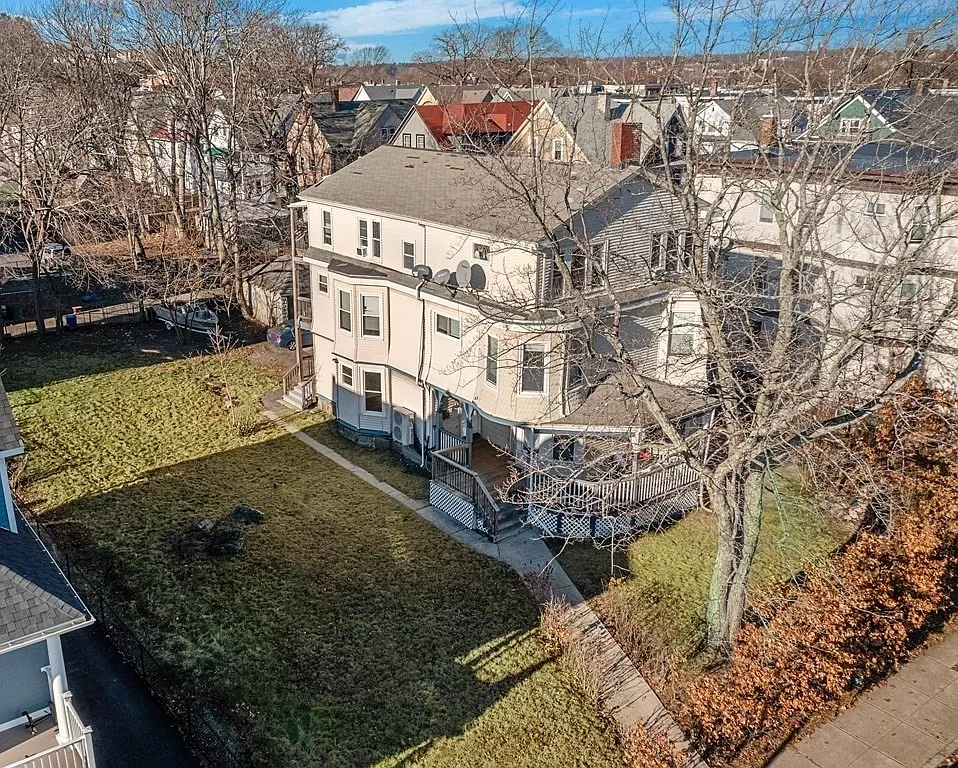 515 Norfolk St, Mattapan