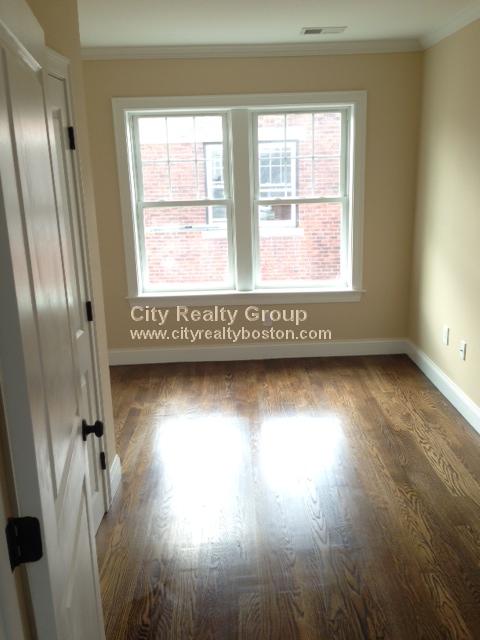 2969 Washington St, Roxbury