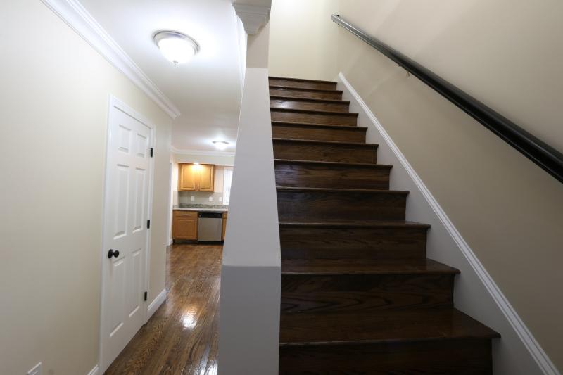 10 Guild St, Roxbury