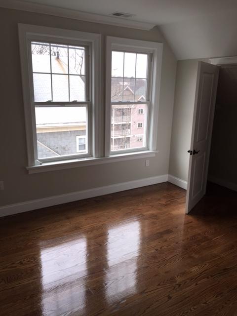 52 Townsend St, Roxbury