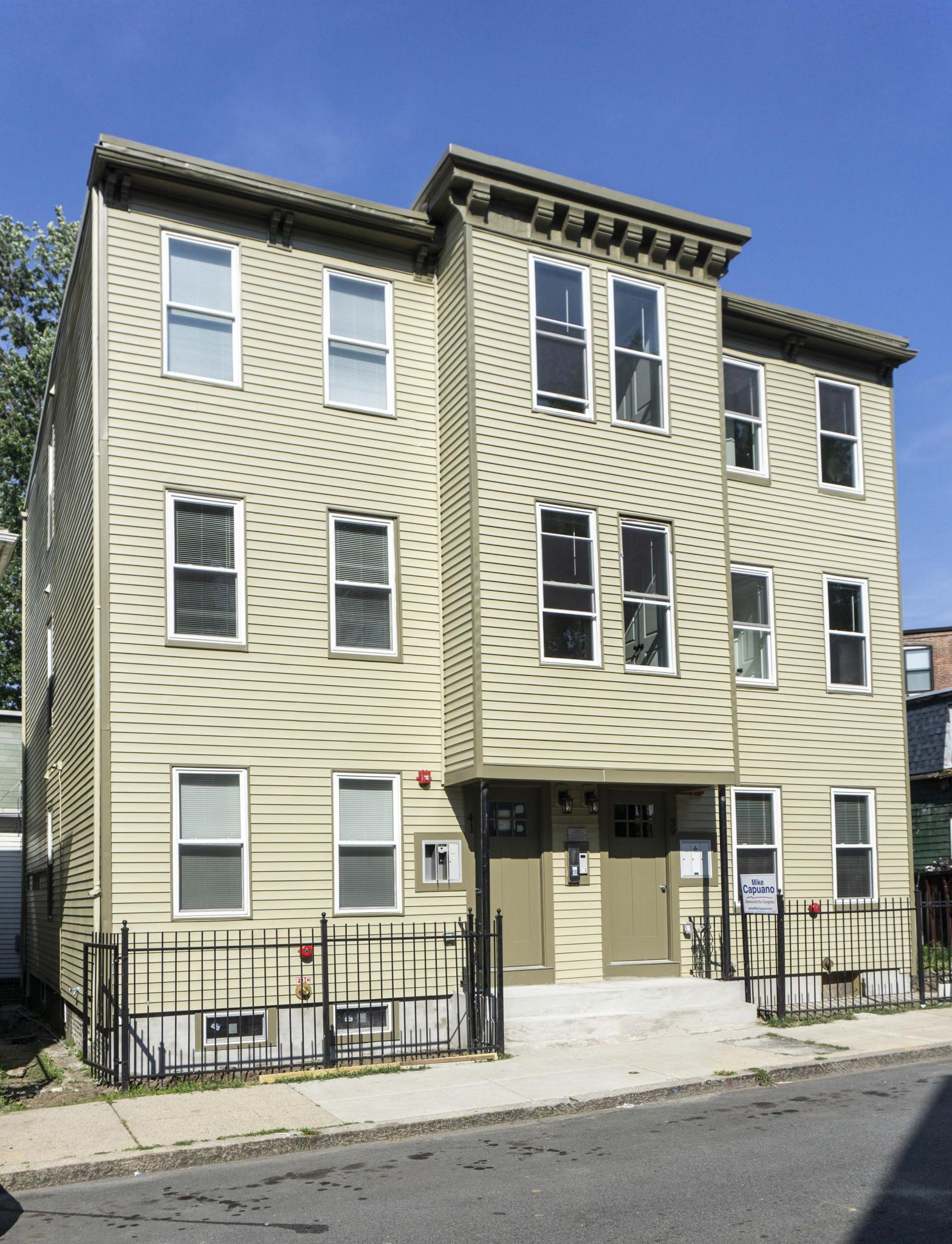 41 Walnut Park, Roxbury