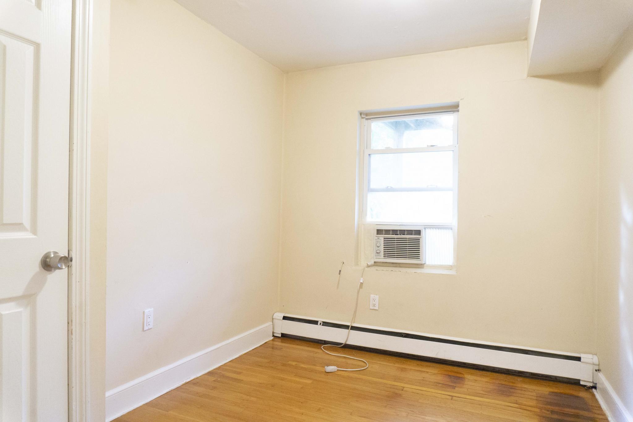 2989 Washington St, Roxbury