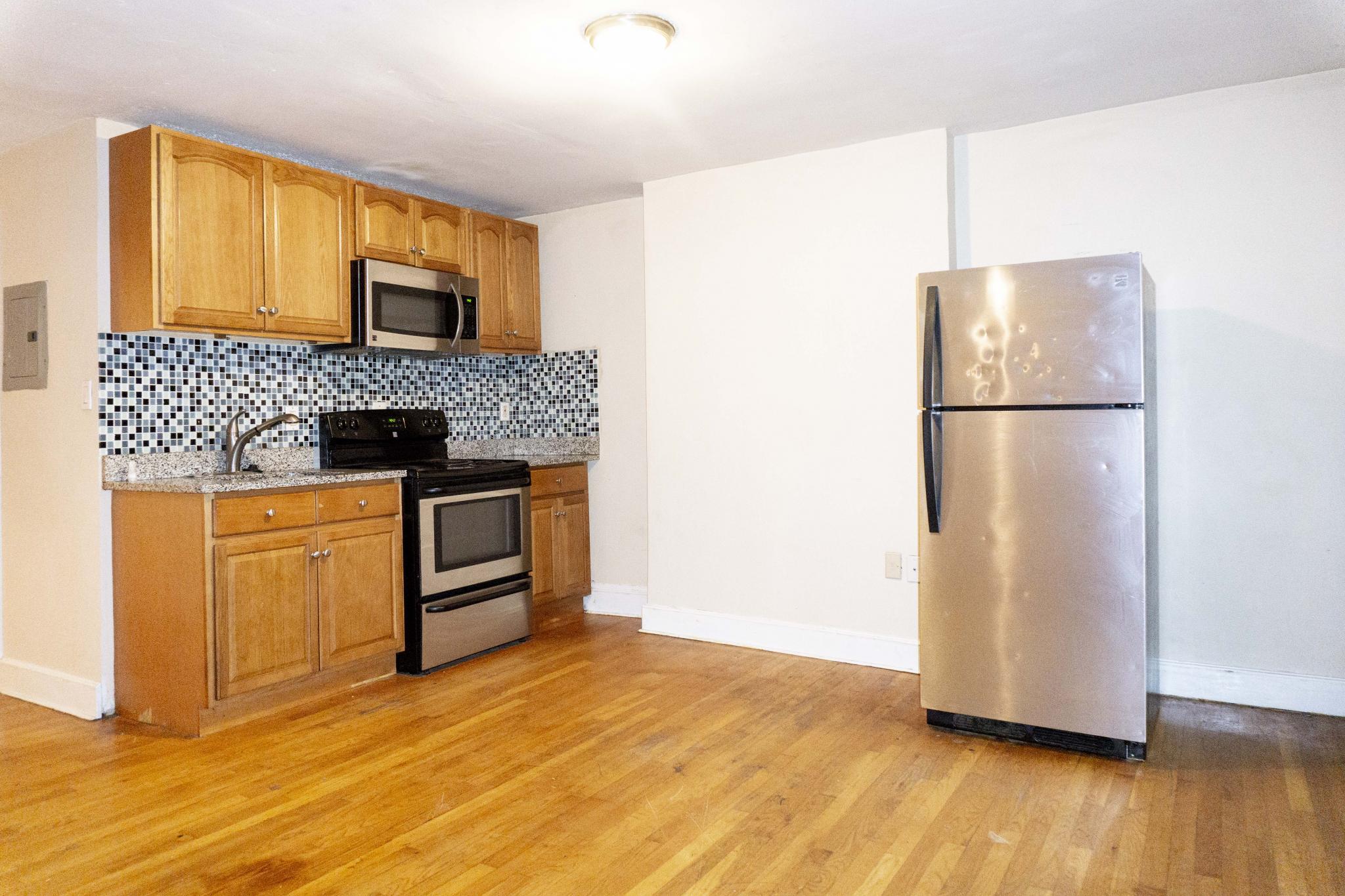 2989 Washington St, Roxbury