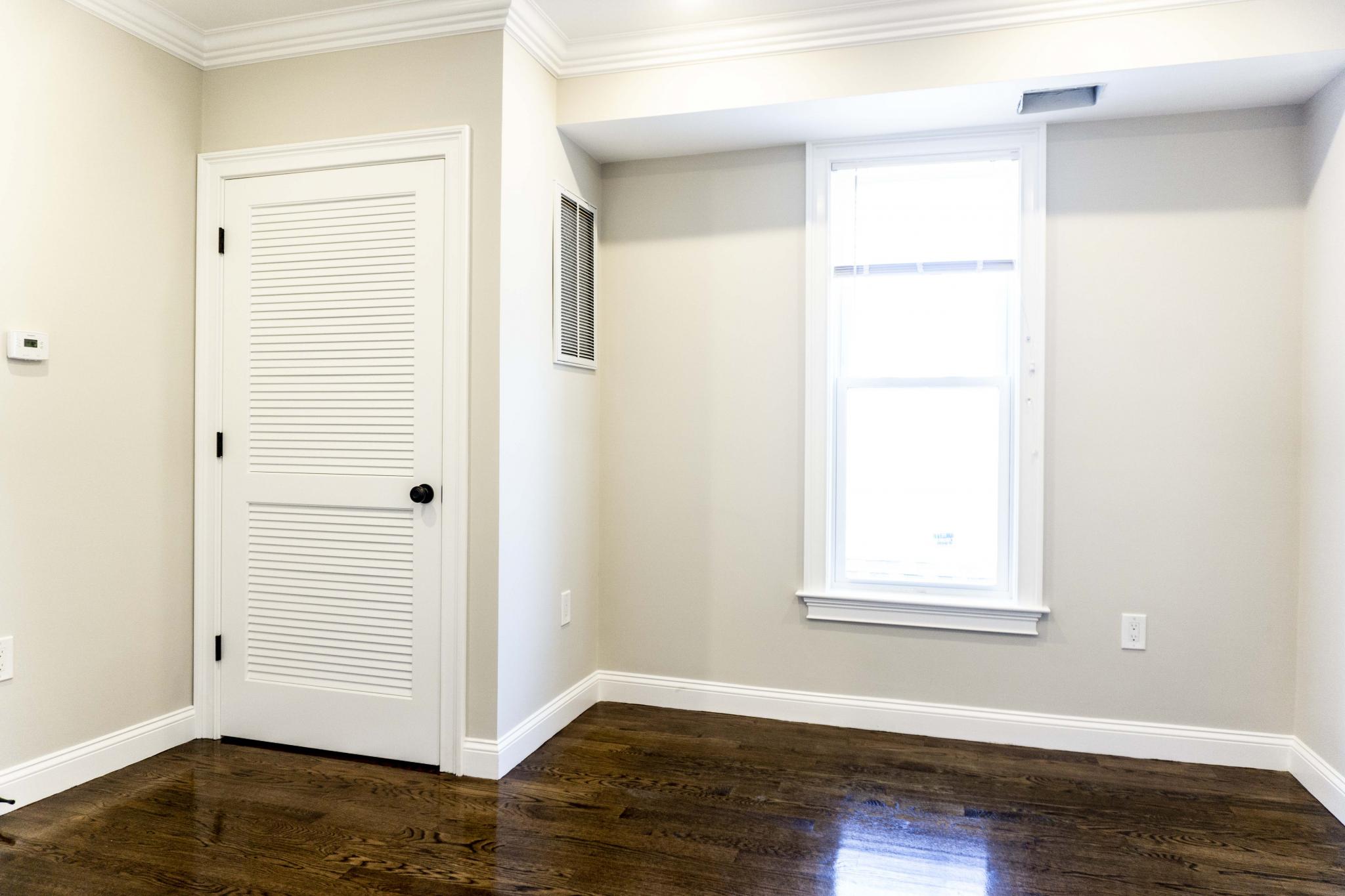 39 Walnut Park, Roxbury
