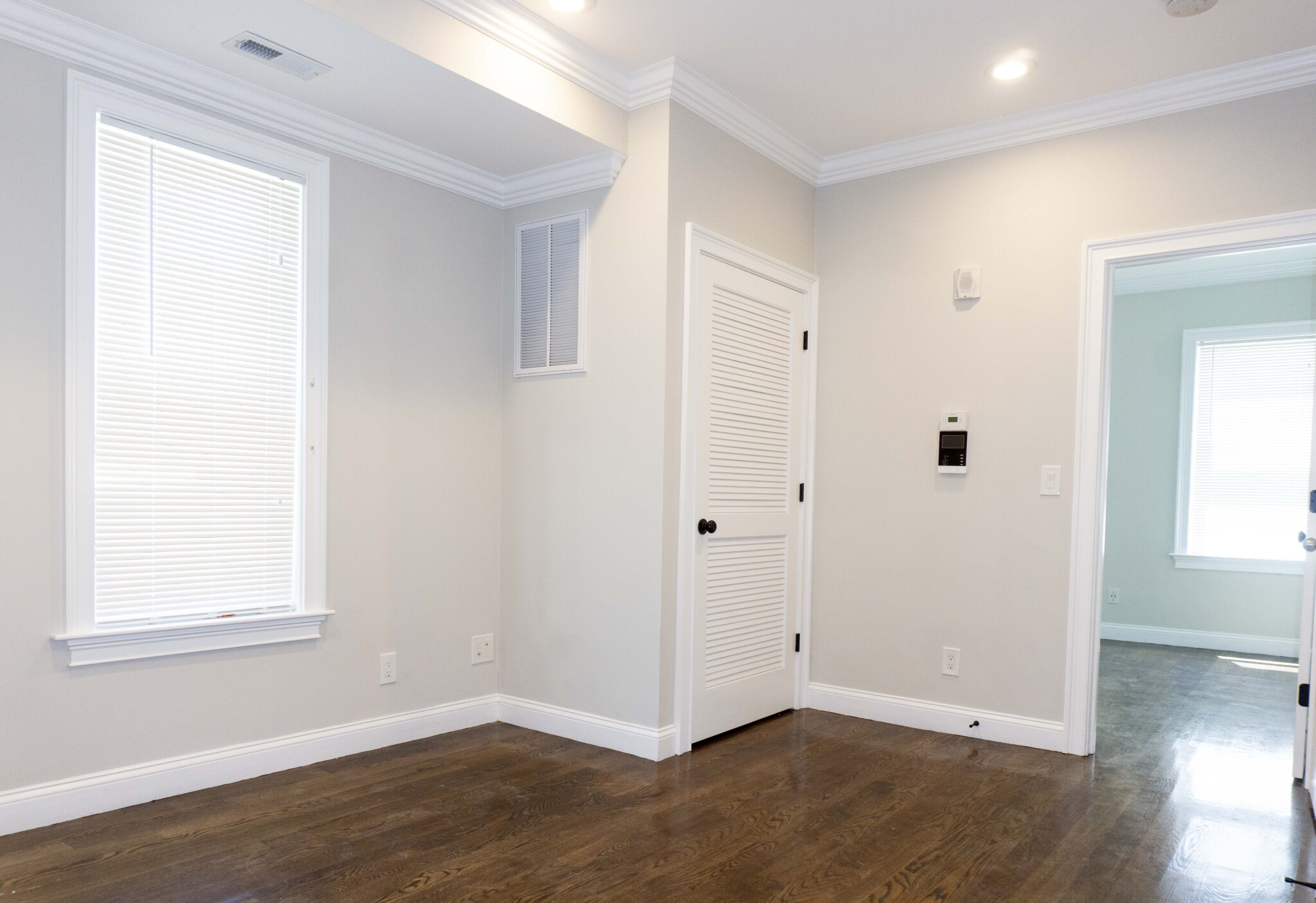 39 Walnut Park, Roxbury