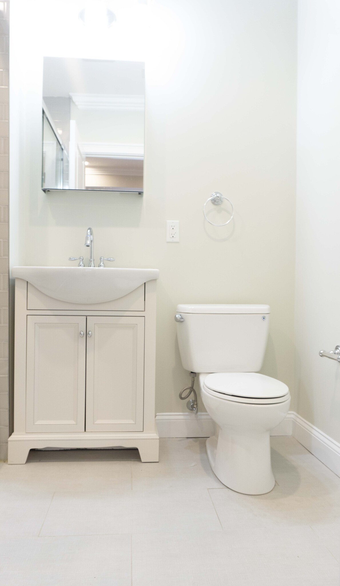 39 Walnut Park, Roxbury