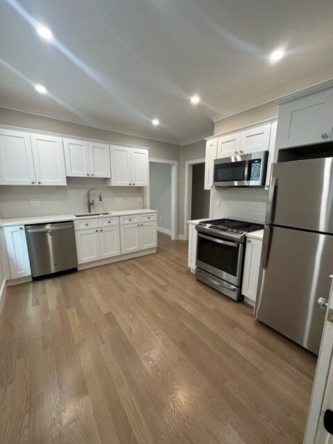 44 Iffley Rd, Jamaica Plain