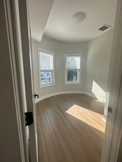 37 Calumet St, Mission Hill