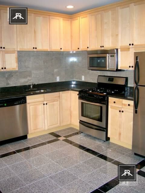 67 Babcock St., Brookline, MA - 4,400 USD/ month