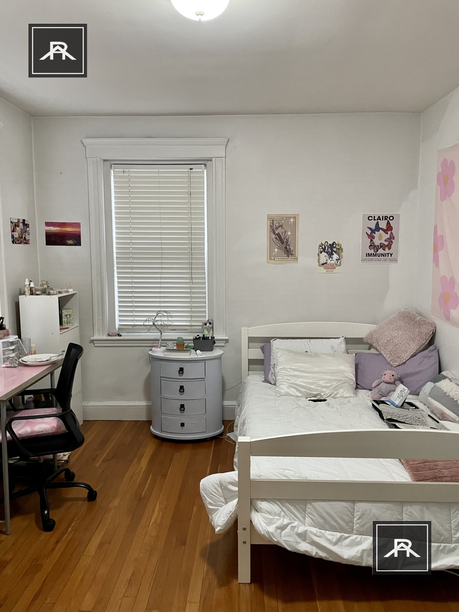 https://ygl-photos.s3.us-west-004.backblazeb2.com/66W62689c60deaac.jpg