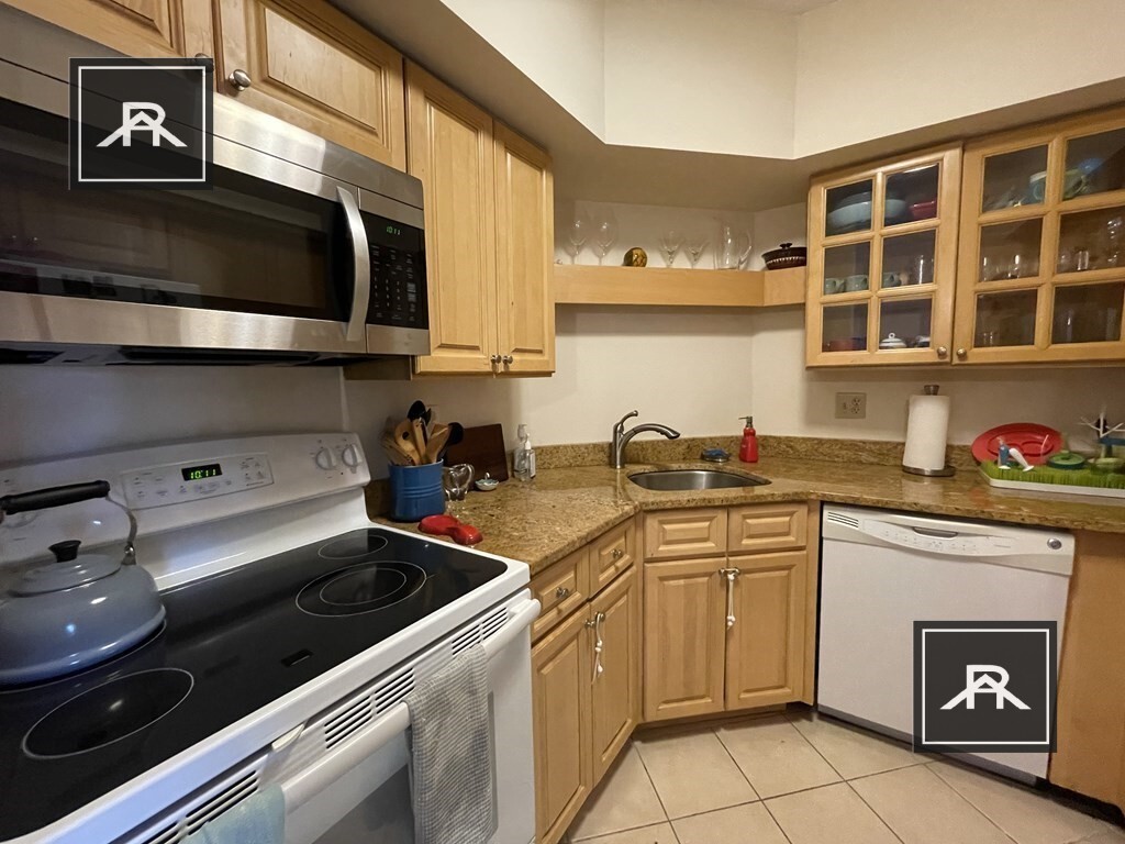 Brookline, MA 02446