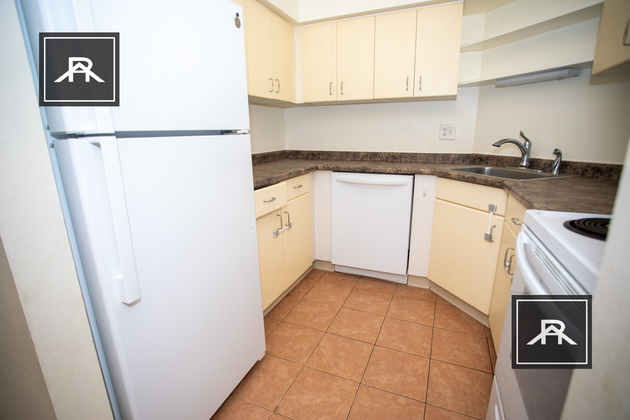 137 Pleasant St. - 3,500USD / month