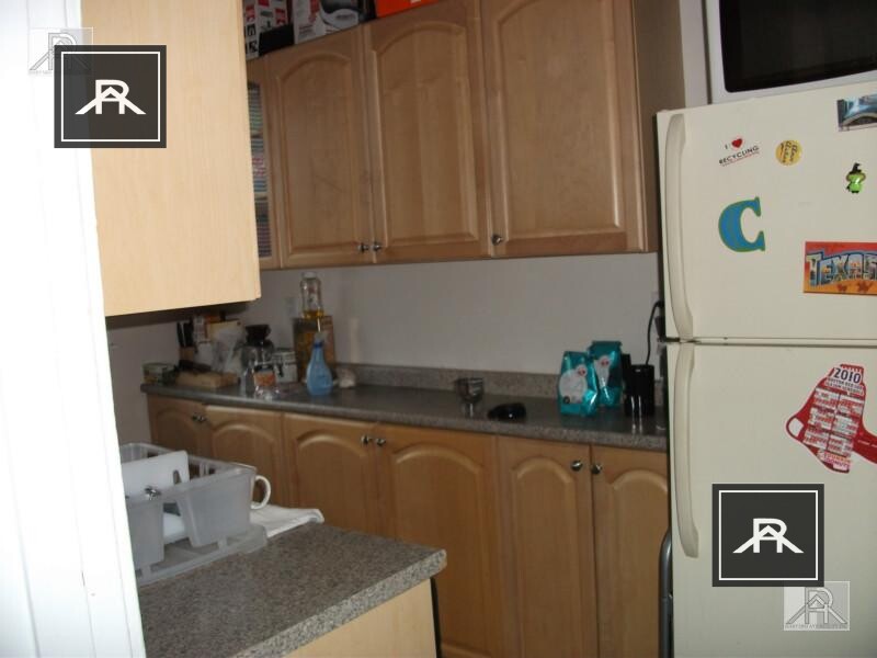 17 Glenville Ave. - 2,495USD / month