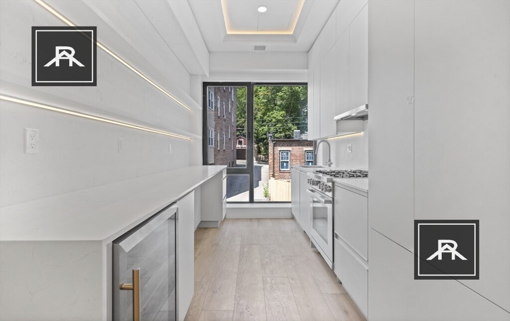 Brookline, MA 02446