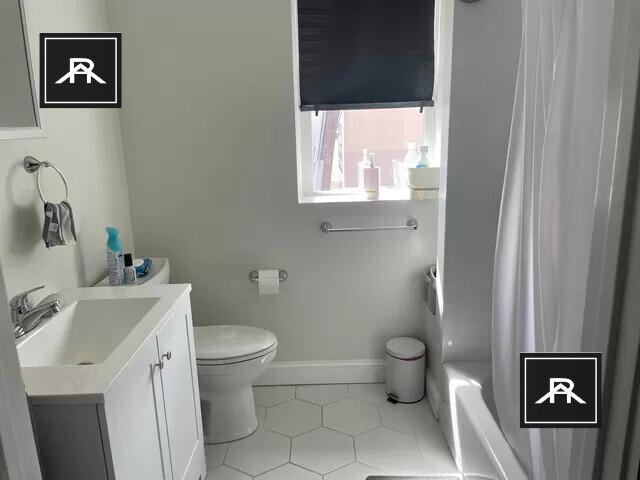 https://ygl-photos.s3.us-west-004.backblazeb2.com/66W67cf196ba6b88.jpg