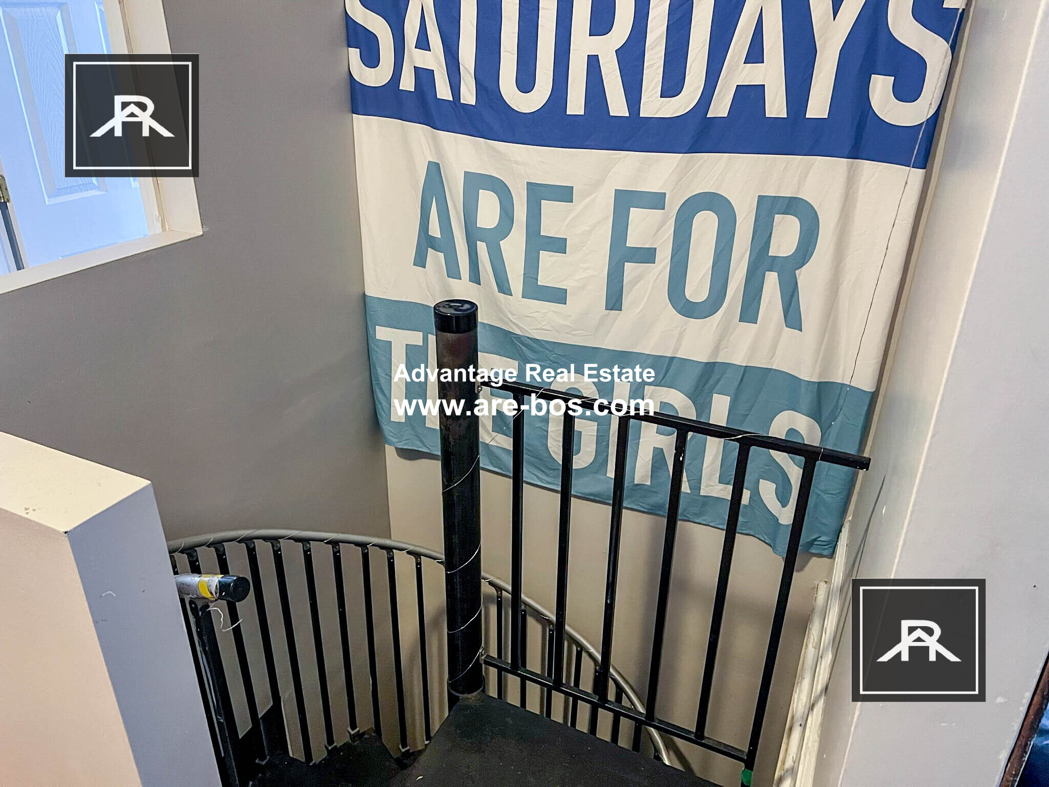 https://ygl-photos.s3.us-west-004.backblazeb2.com/66W6818d4daaaeb3.jpg