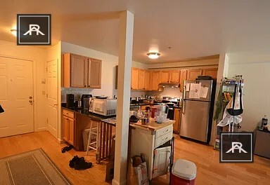 https://ygl-photos.s3.us-west-004.backblazeb2.com/66W681e162d93d6e.jpg