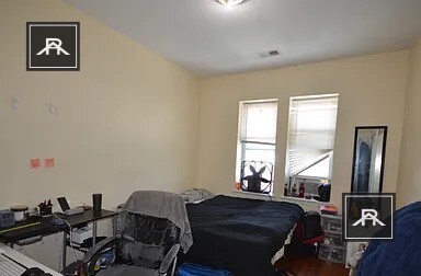 https://ygl-photos.s3.us-west-004.backblazeb2.com/66W681e1ba87f562.jpg