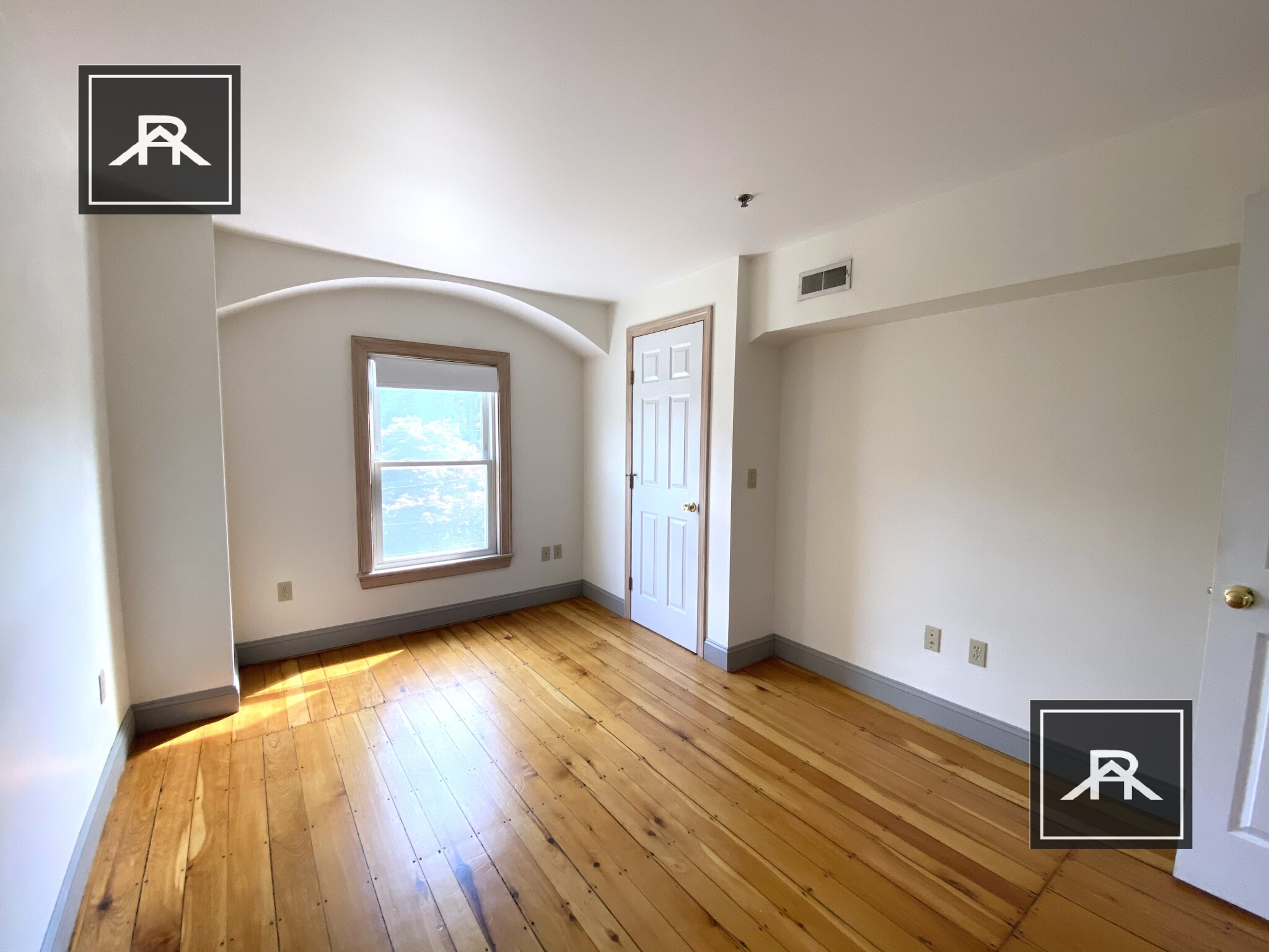 Newton, MA 02458