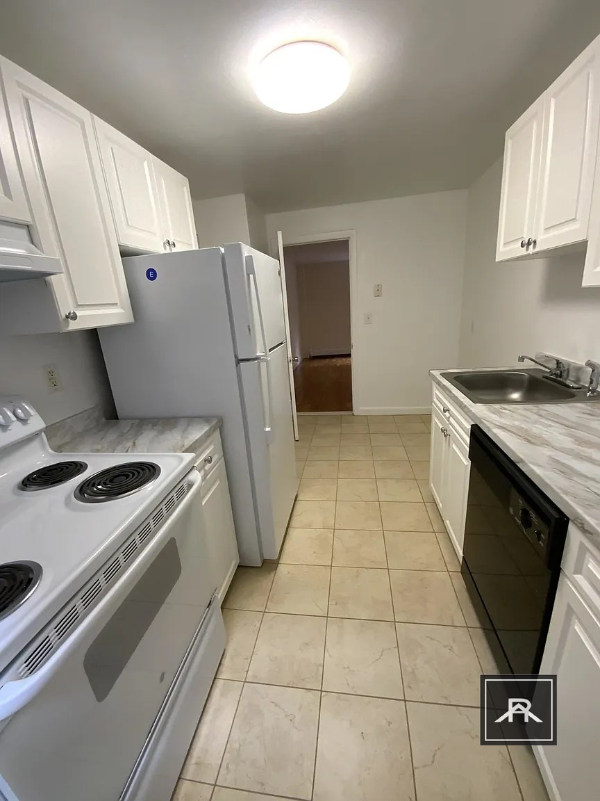 Brookline, MA 02446
