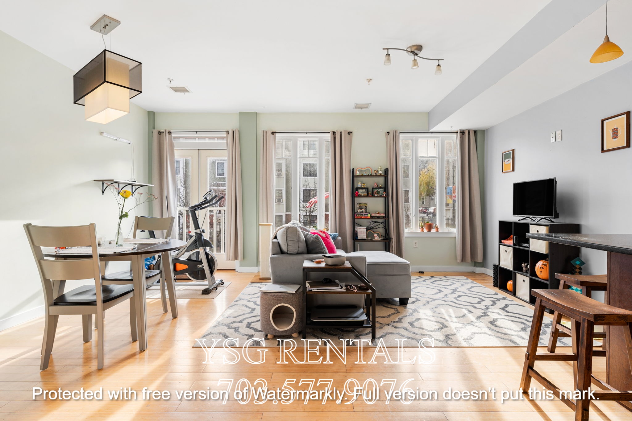 1431 Tremont St, Mission Hill