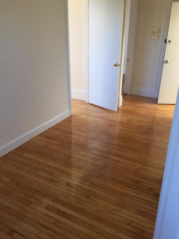 583 Beacon St, Fenway