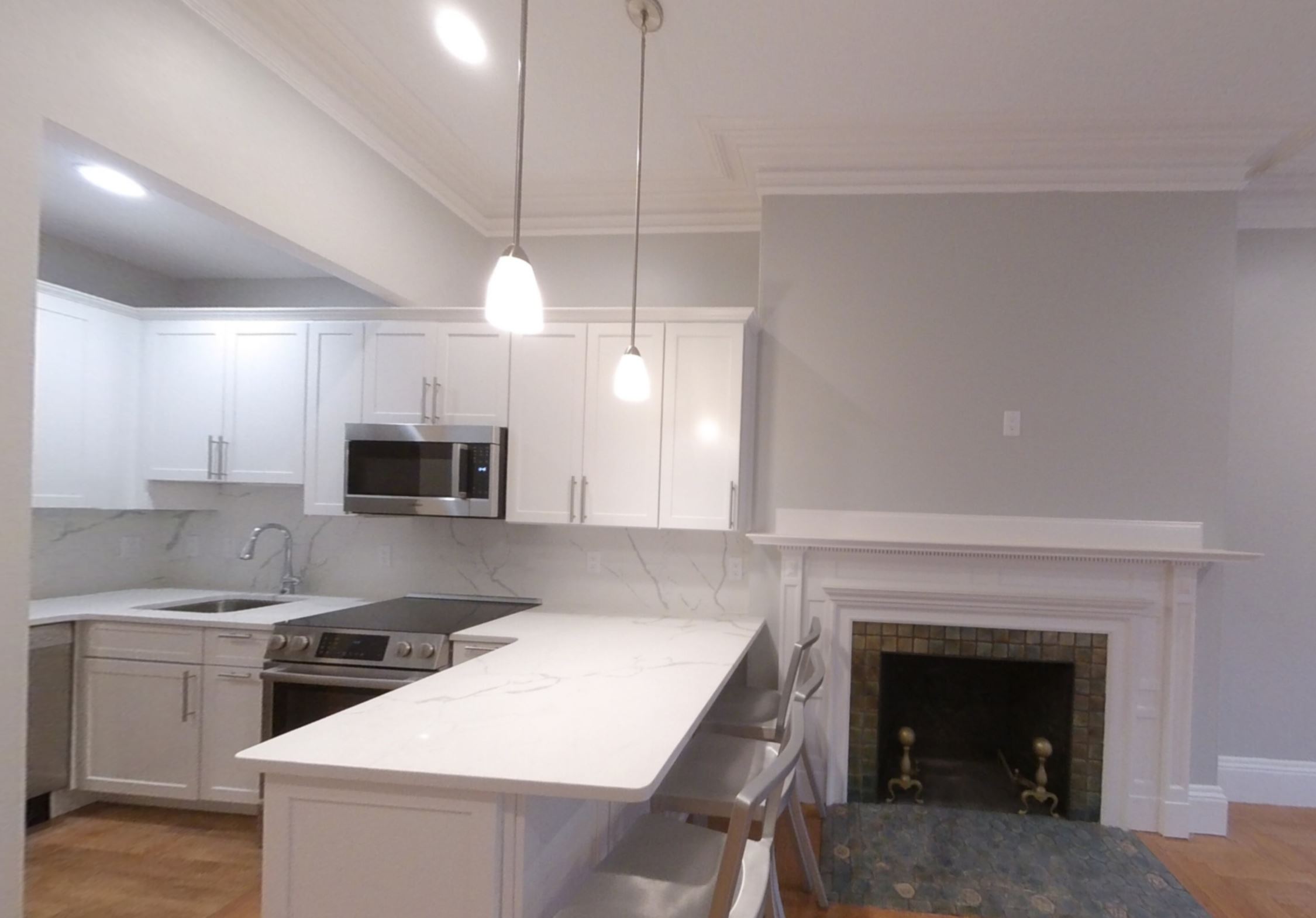 3 bed, 3 bath apartment for rent at 451 Beacon St Unit 1, Back Bay