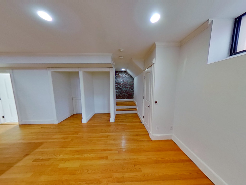 12 Arundel St, Fenway