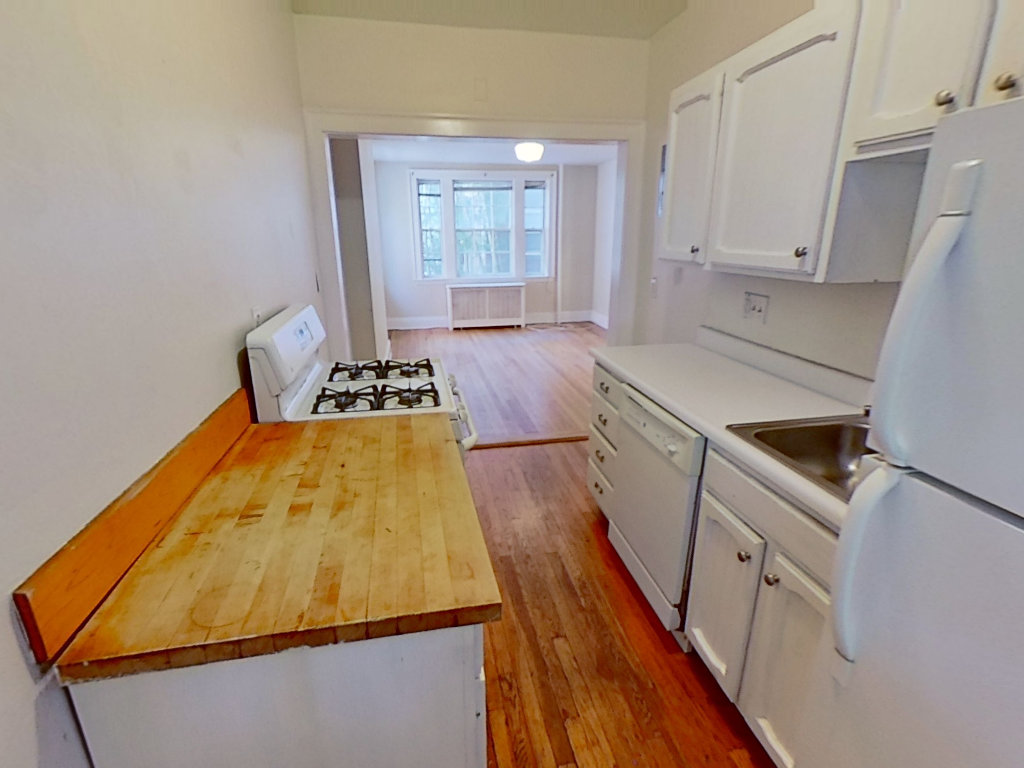 1 bed, 1 bath apartment for rent at 31 Concord Ave Unit 4A, Harvard Square — photo 14 of 18