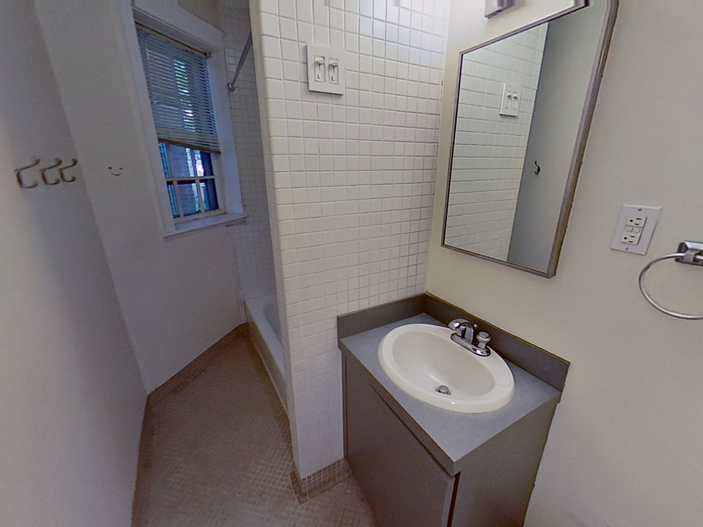 1 bed, 1 bath apartment for rent at 31 Concord Ave Unit 4A, Harvard Square — photo 15 of 18