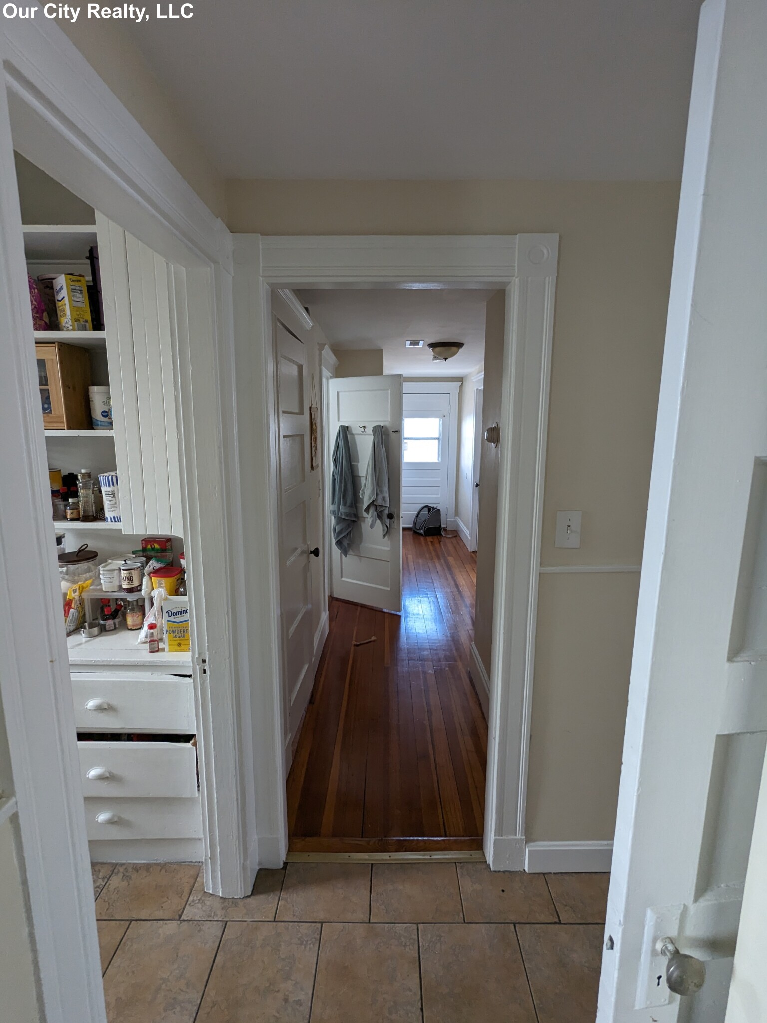 28 Belknap St, West Somerville