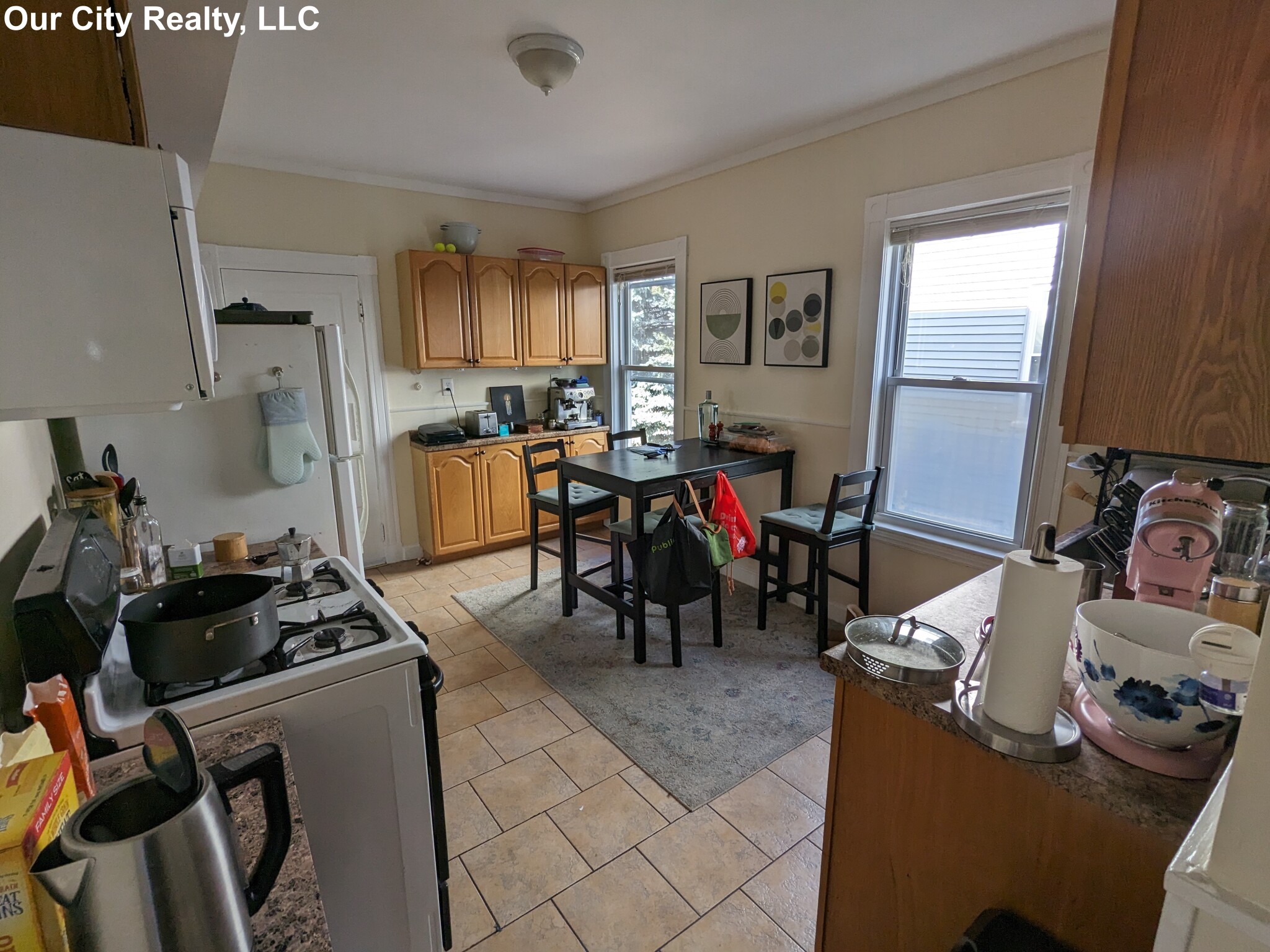 28 Belknap St, West Somerville