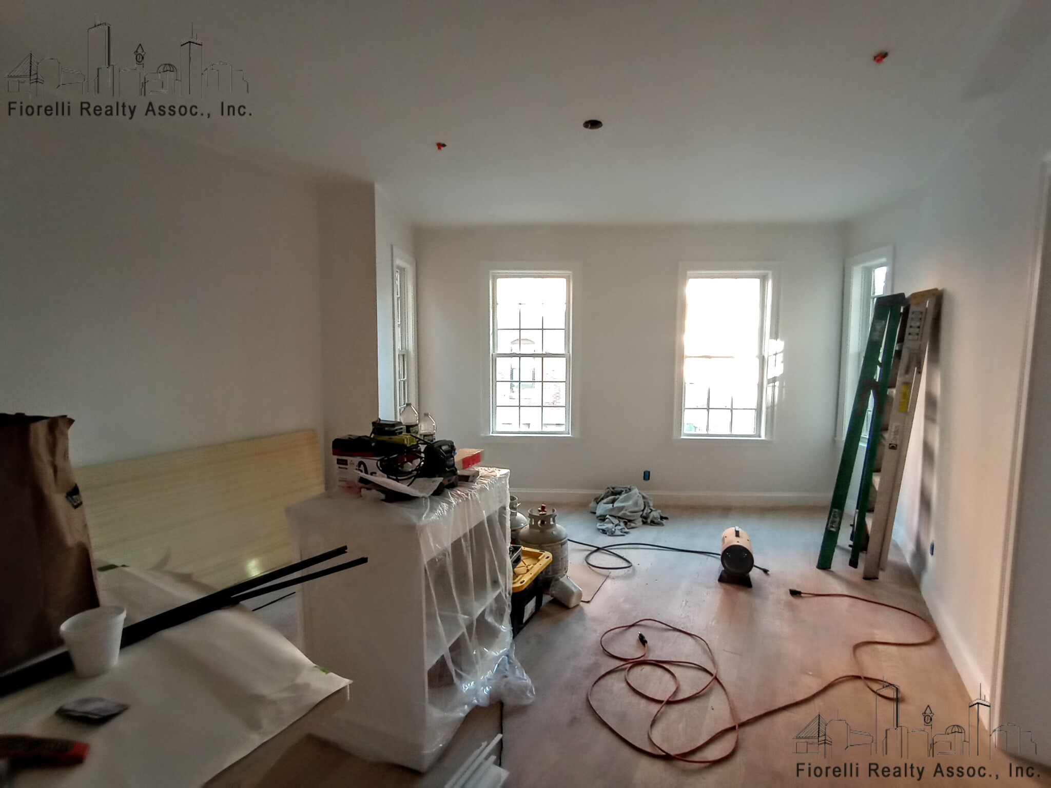 3 bed, 1 bath apartment for rent at 137 Endicott St Unit 2, North End — photo 3 of 11