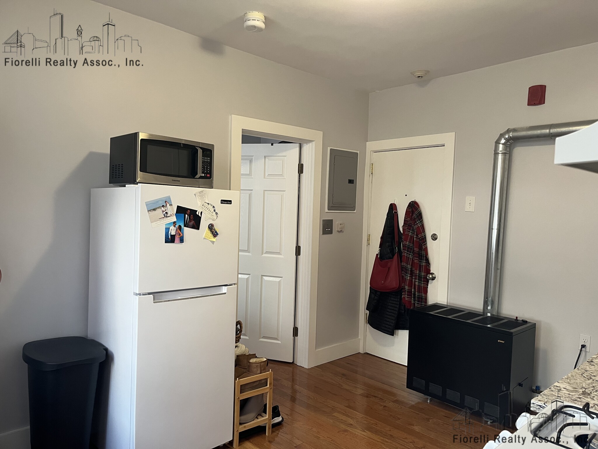 1 bed, 1 bath apartment for rent at 39 Clark St Unit 33, North End — photo 8 of 16