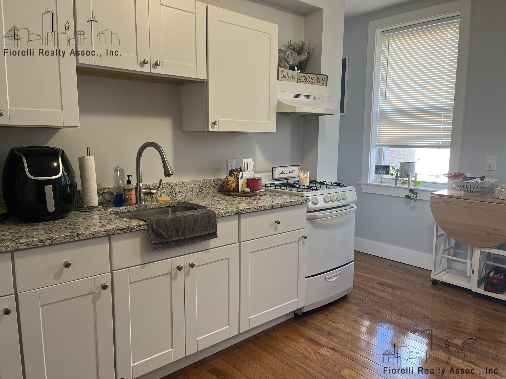 1 bed, 1 bath apartment for rent at 39 Clark St Unit 33, North End — photo 3 of 16
