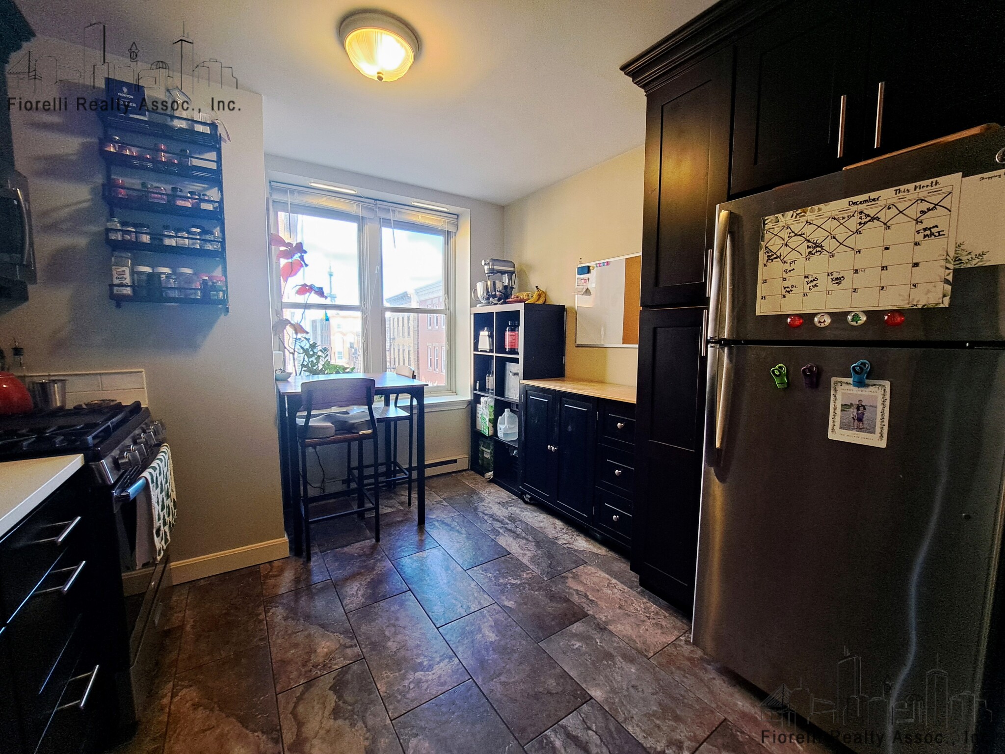 38 Charter St, North End