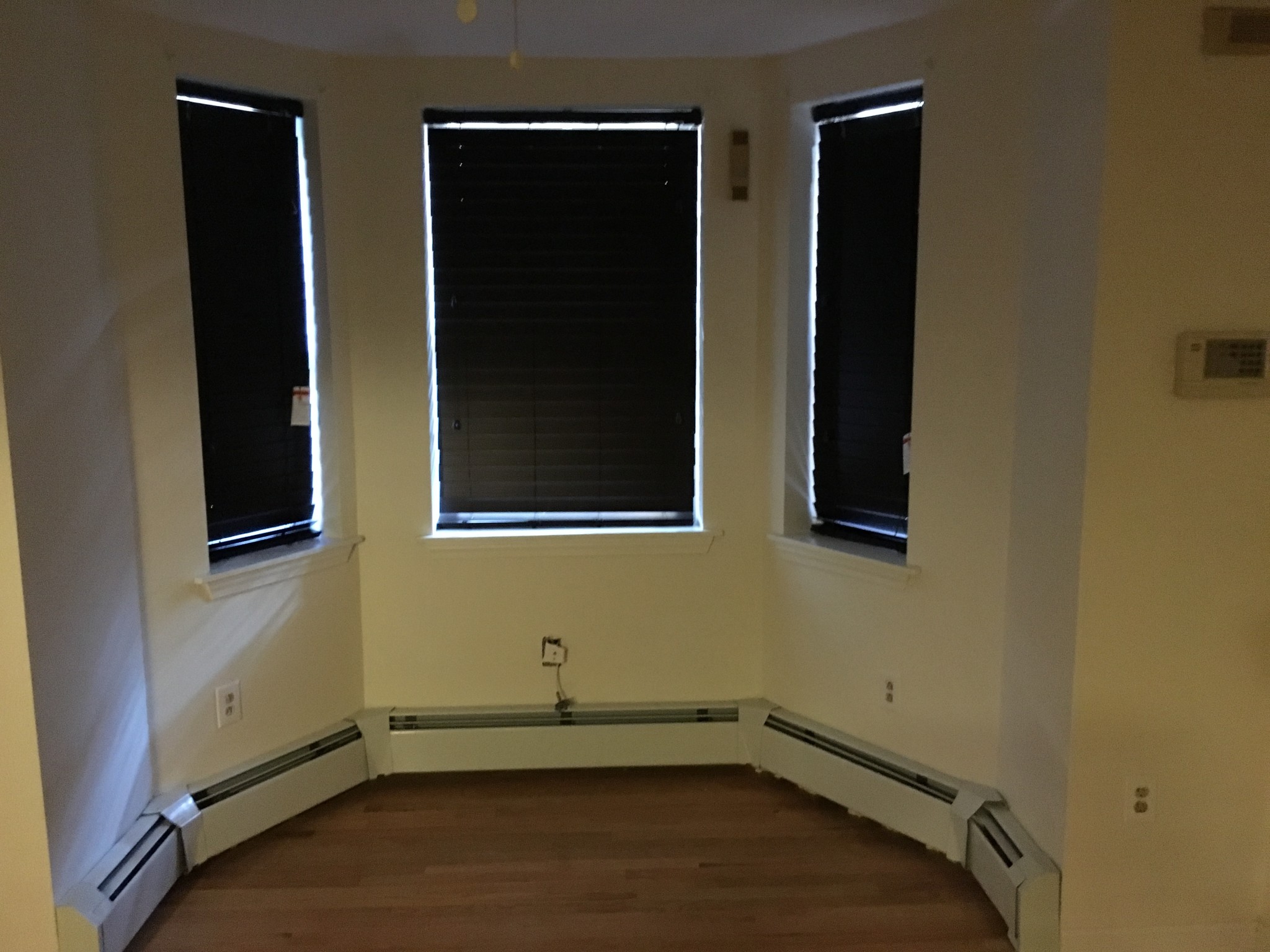 1 bed, 1 bath apartment for rent at 12 Millmont Unit 1, Roxbury — photo 4 of 11