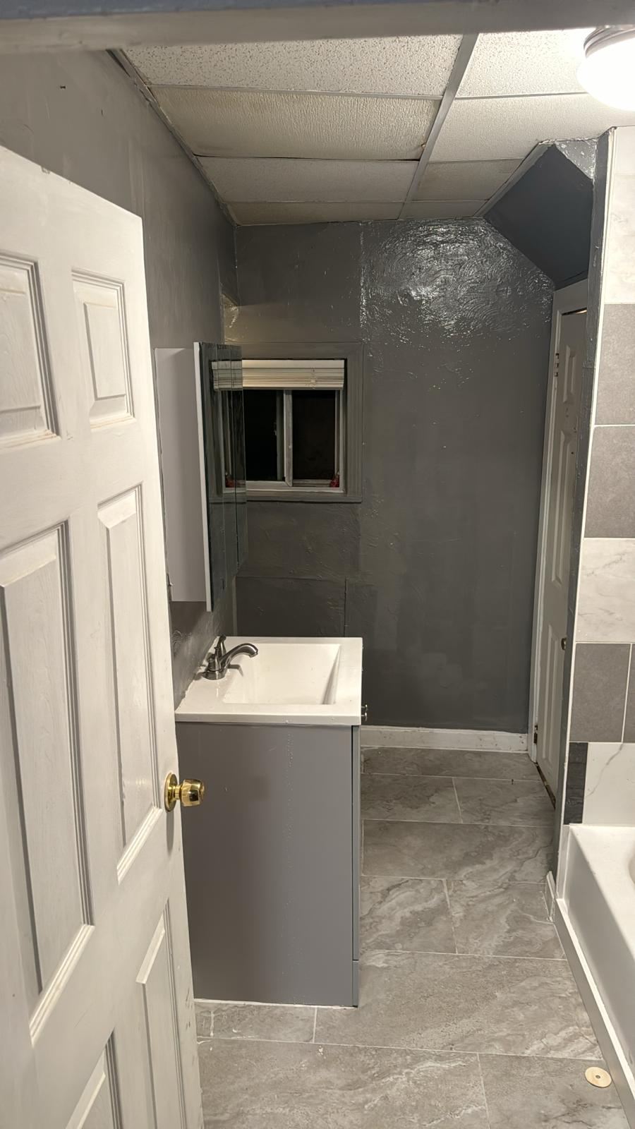 Photos of apartment on Broadway,Everett MA 02149