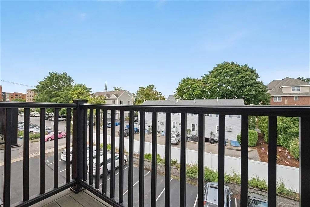 Photos of apartment on Common St.,Waltham MA 02451