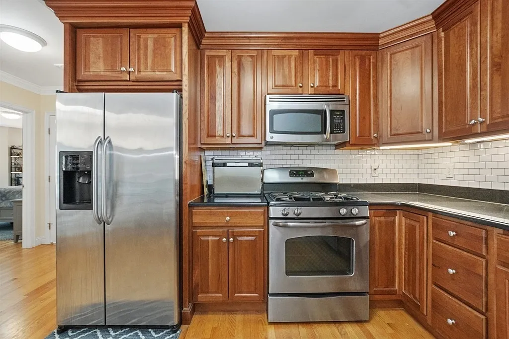 Photos of apartment on Common St.,Waltham MA 02451