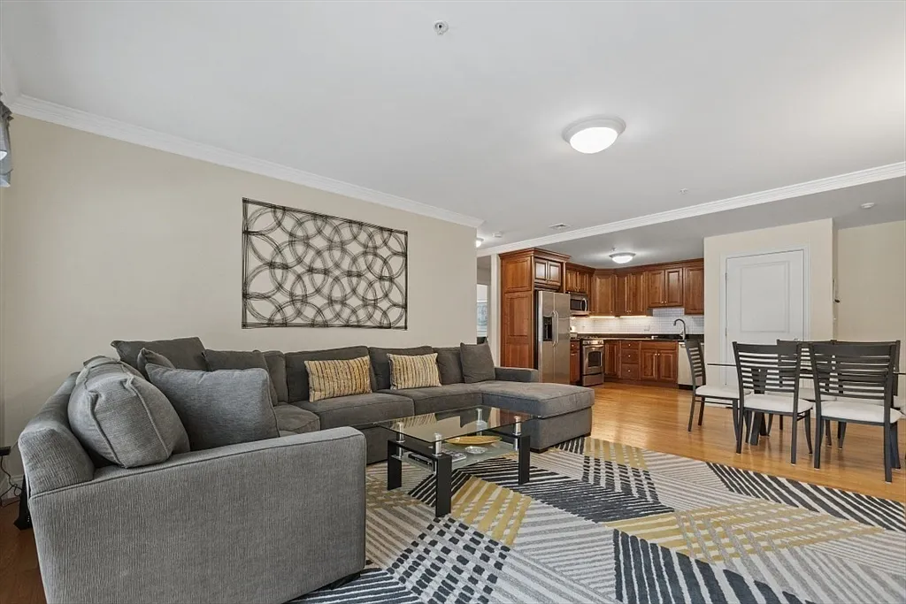 Photos of apartment on Common St.,Waltham MA 02451