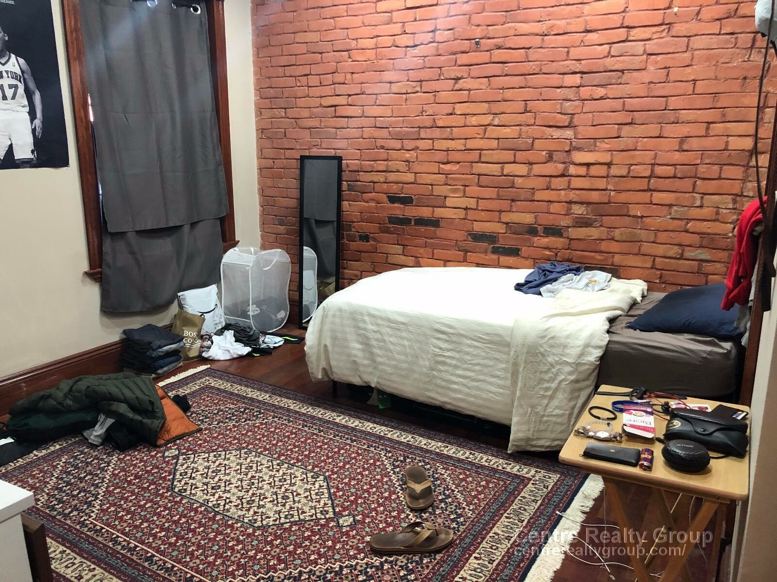 9 Strathmore Rd, Washington Square