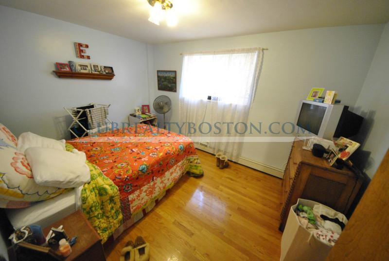 361 Faneuil St, Brighton