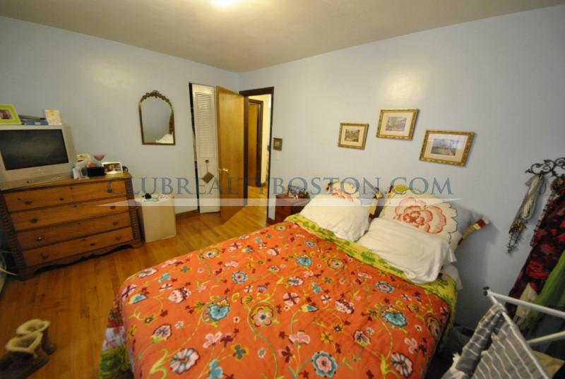 361 Faneuil St, Brighton