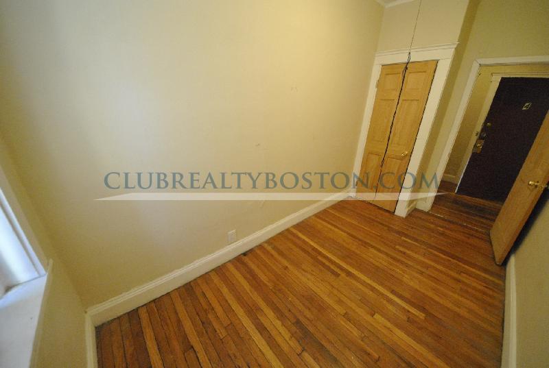 248 Kelton St, Allston