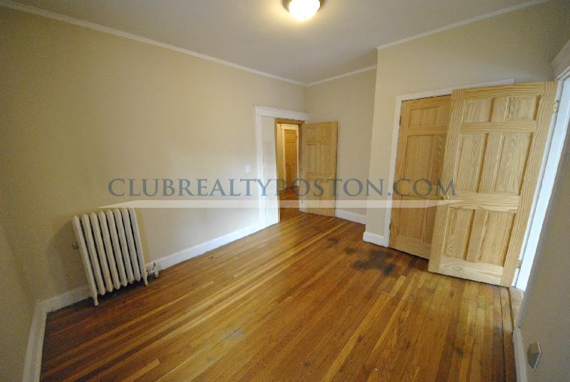 248 Kelton St, Allston