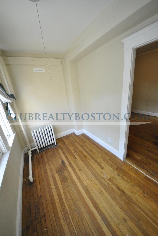 248 Kelton St, Allston