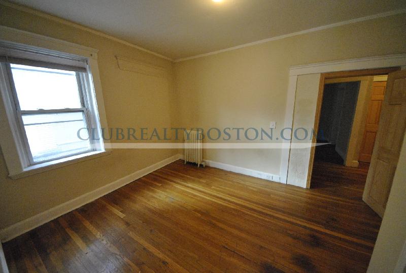 248 Kelton St, Allston